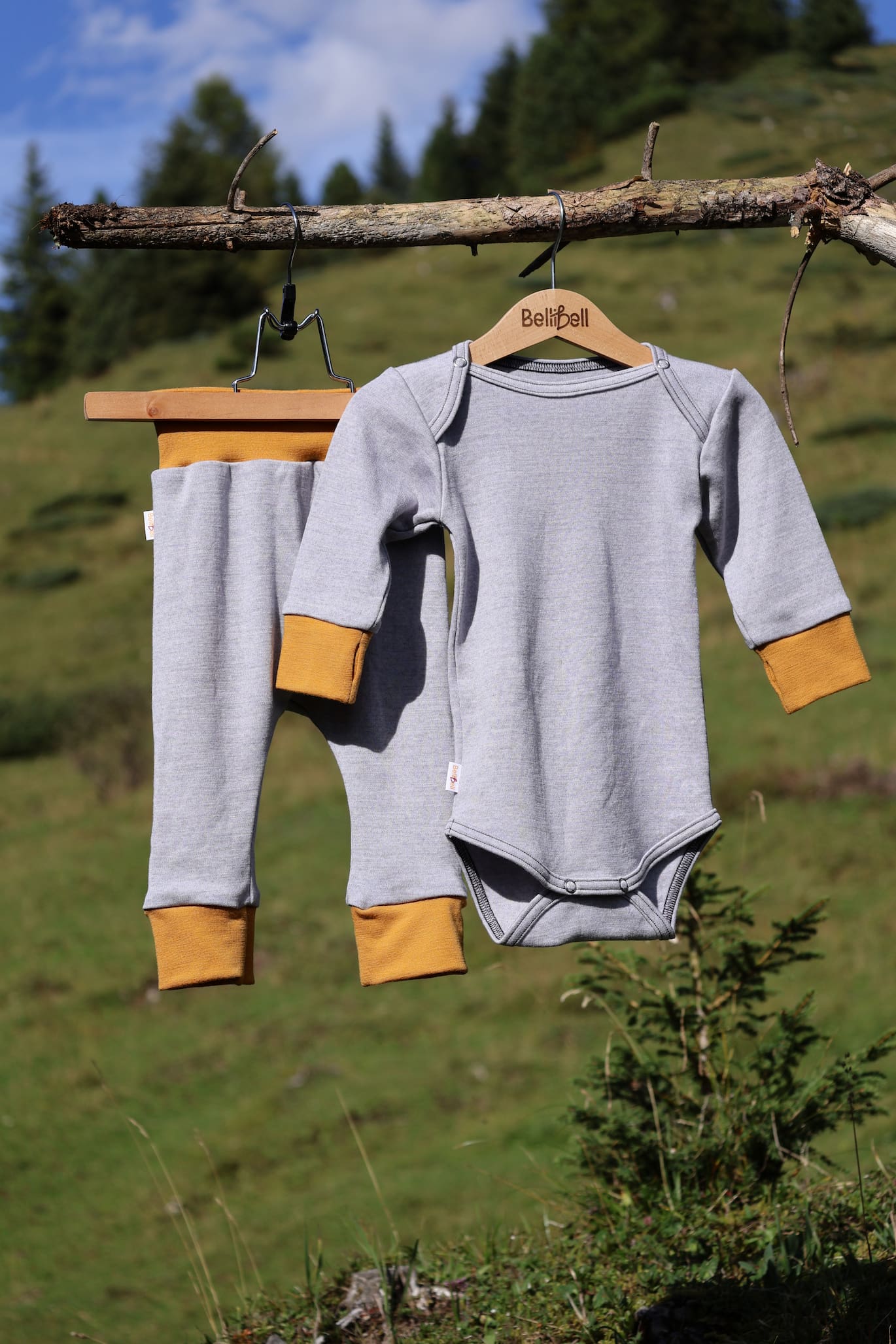 Set body a kalhoty z merino vlny – šedý s hořčicí