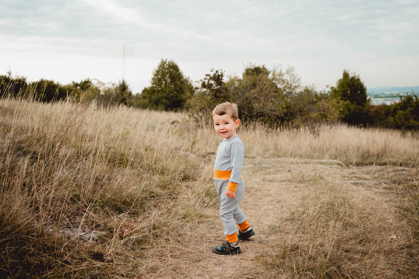 Set body a kalhoty z merino vlny – šedý s hořčicí